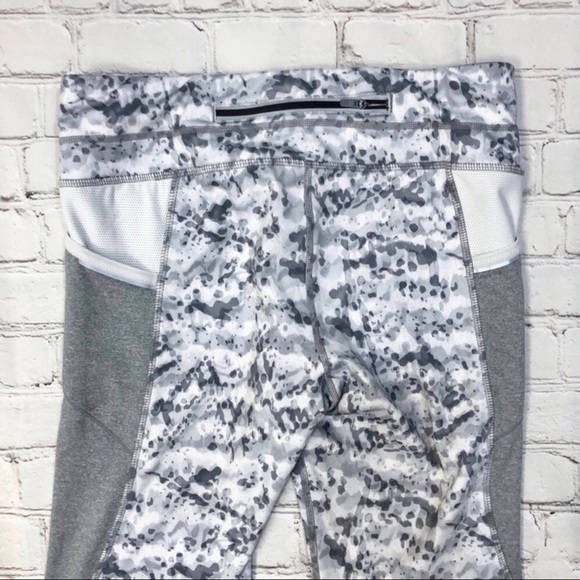 Athleta Run Dapple Be Free Crop Legging Gray White Size Small Activewear - Picture 3 of 14